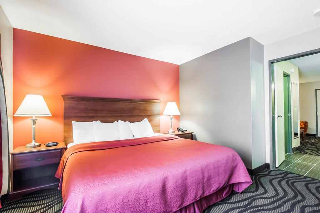 Quality Suites Memphis/ Wolfchase Galleria 외부 사진
