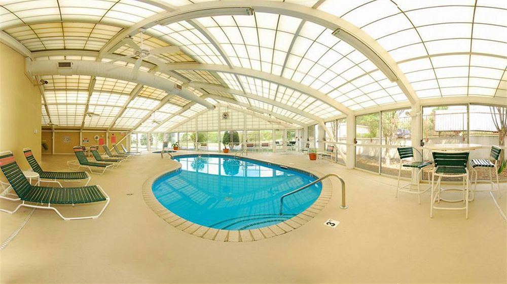 Quality Suites Memphis/ Wolfchase Galleria 외부 사진