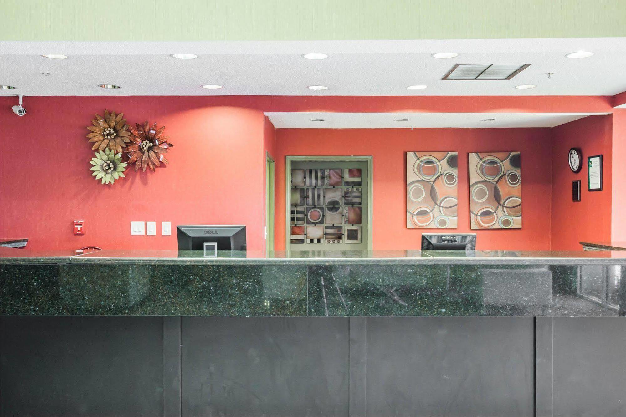 Quality Suites Memphis/ Wolfchase Galleria 외부 사진
