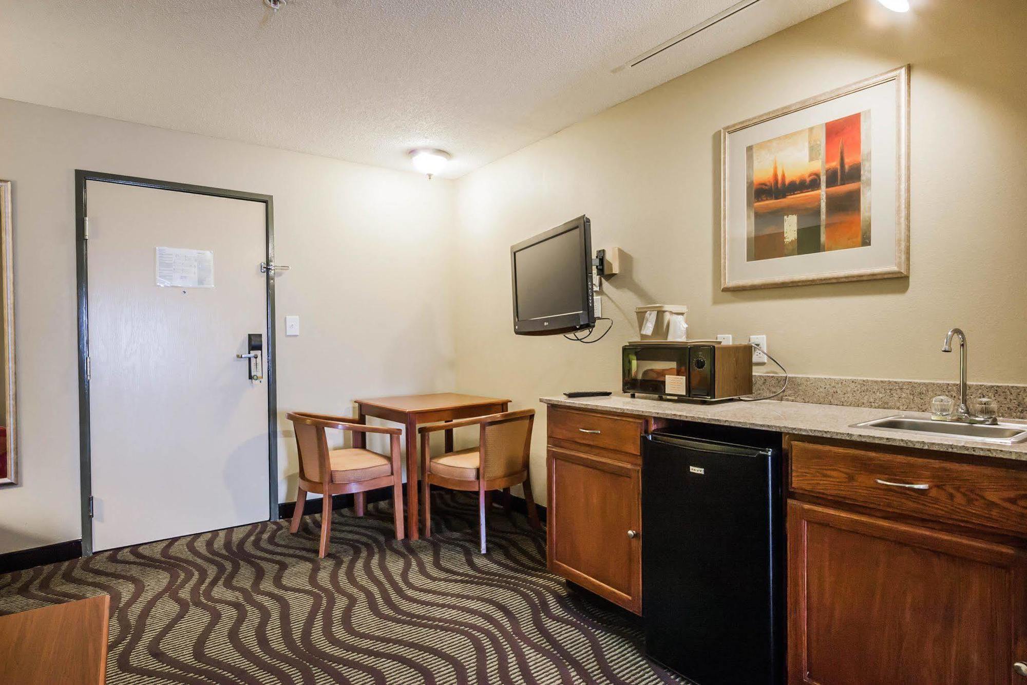 Quality Suites Memphis/ Wolfchase Galleria 외부 사진